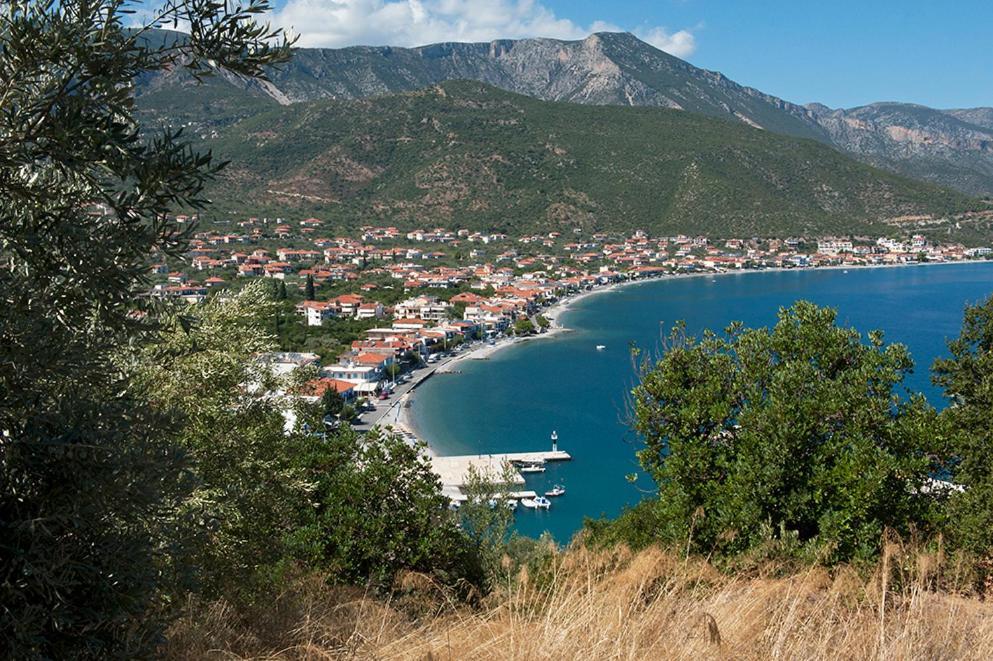 Studios Kyparissi & Spa Тирос Экстерьер фото
